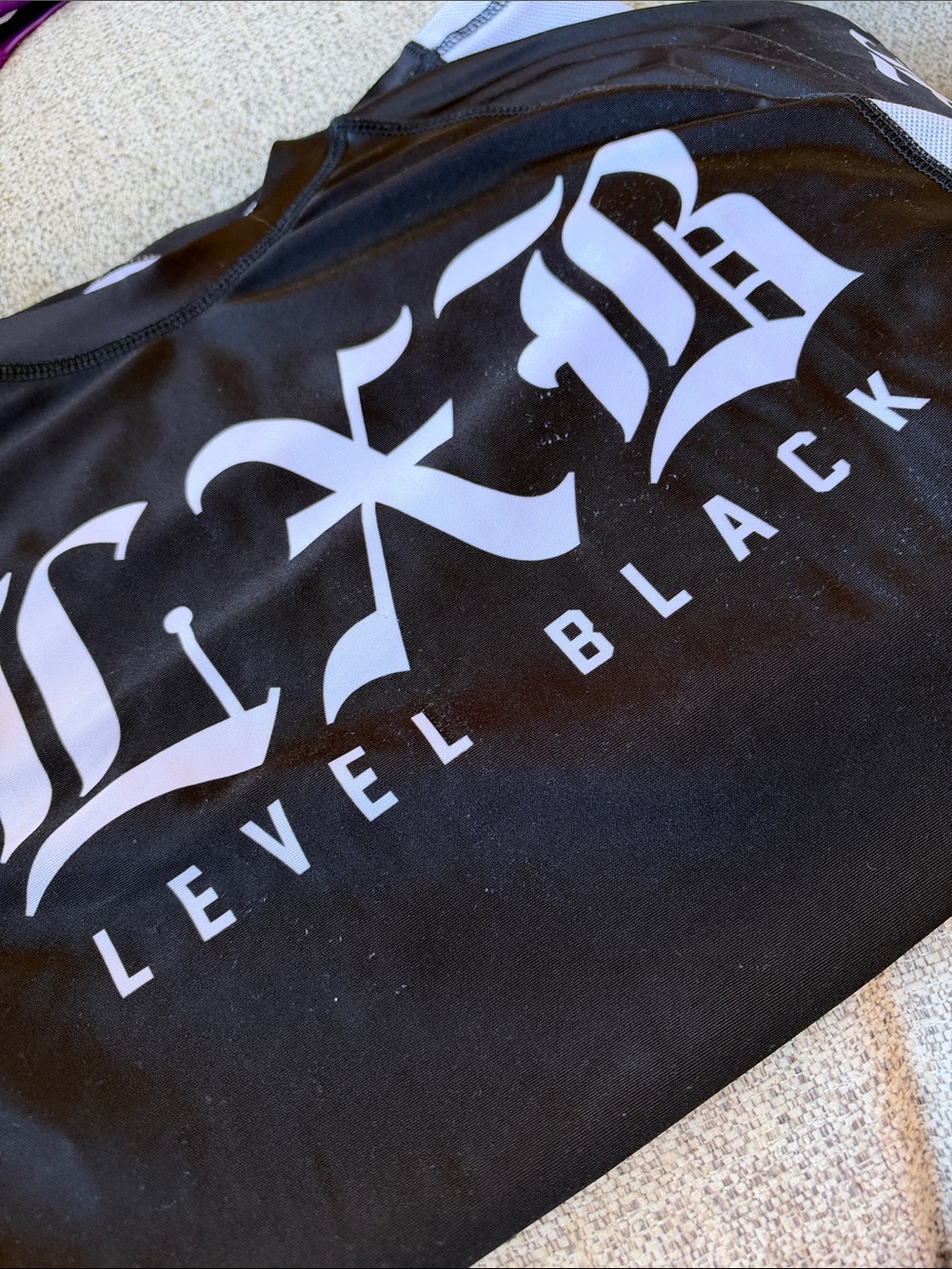Level Black Rashguard - Picture 3 of 3